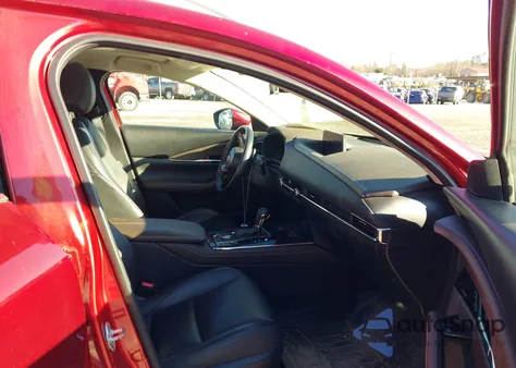 2021 Mazda Cx-30 Premium z USA, uszkodzony, nr VIN 3MVDMBDM2MM237668